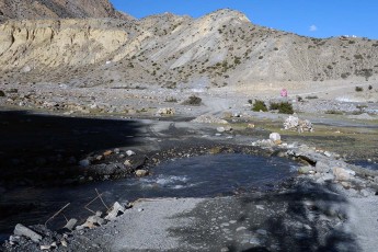 The road to Jomsom