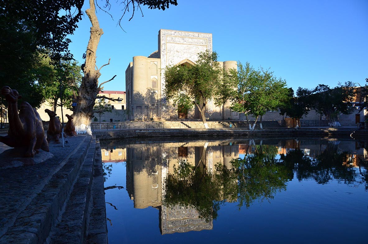 Lyabi Hauz Square